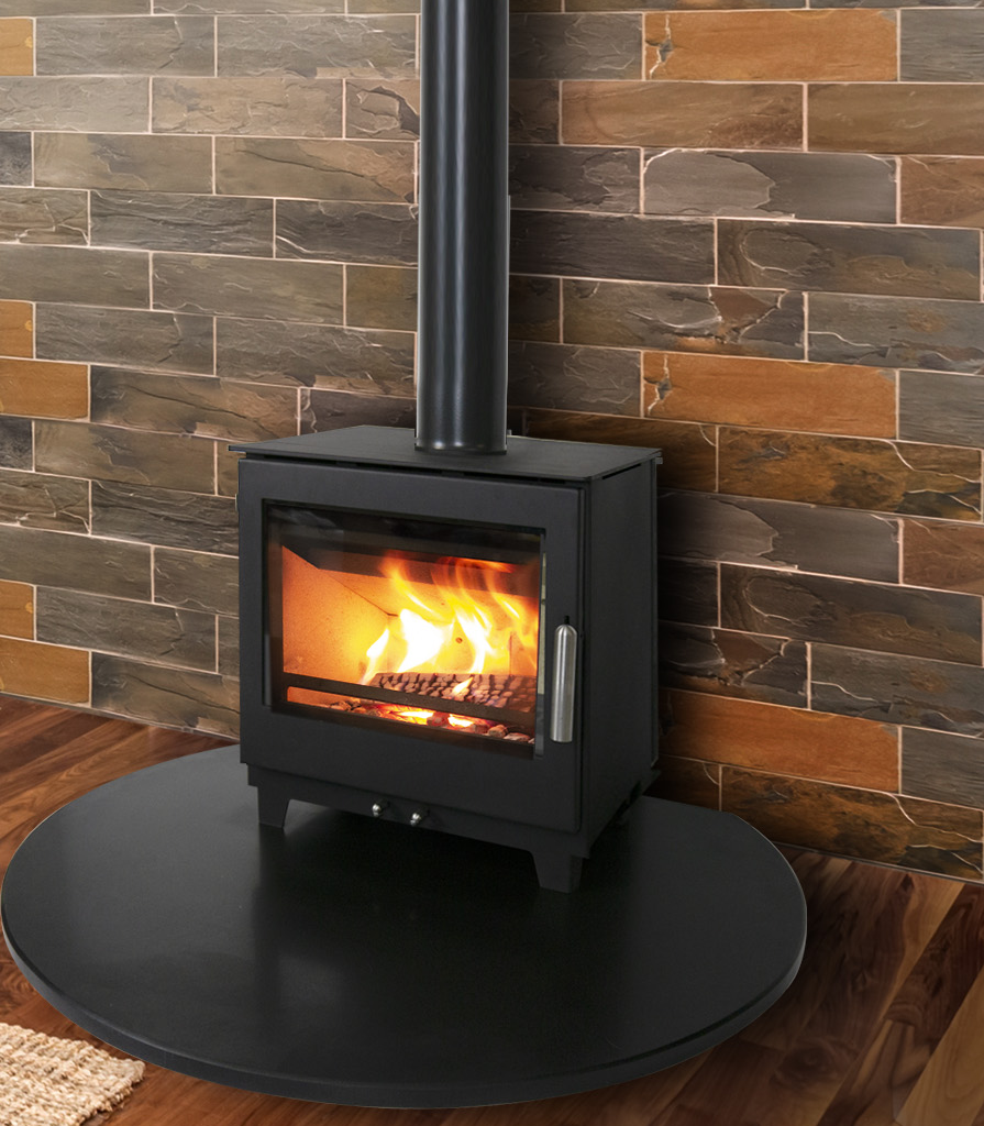 Pevex Brightwell 500 L Landscape Direct Air wood-burning stove with black finish