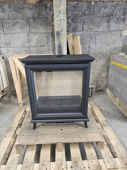 Stovax Sheraton 5 Wide Multifuel Stove new with slight cast imperfection