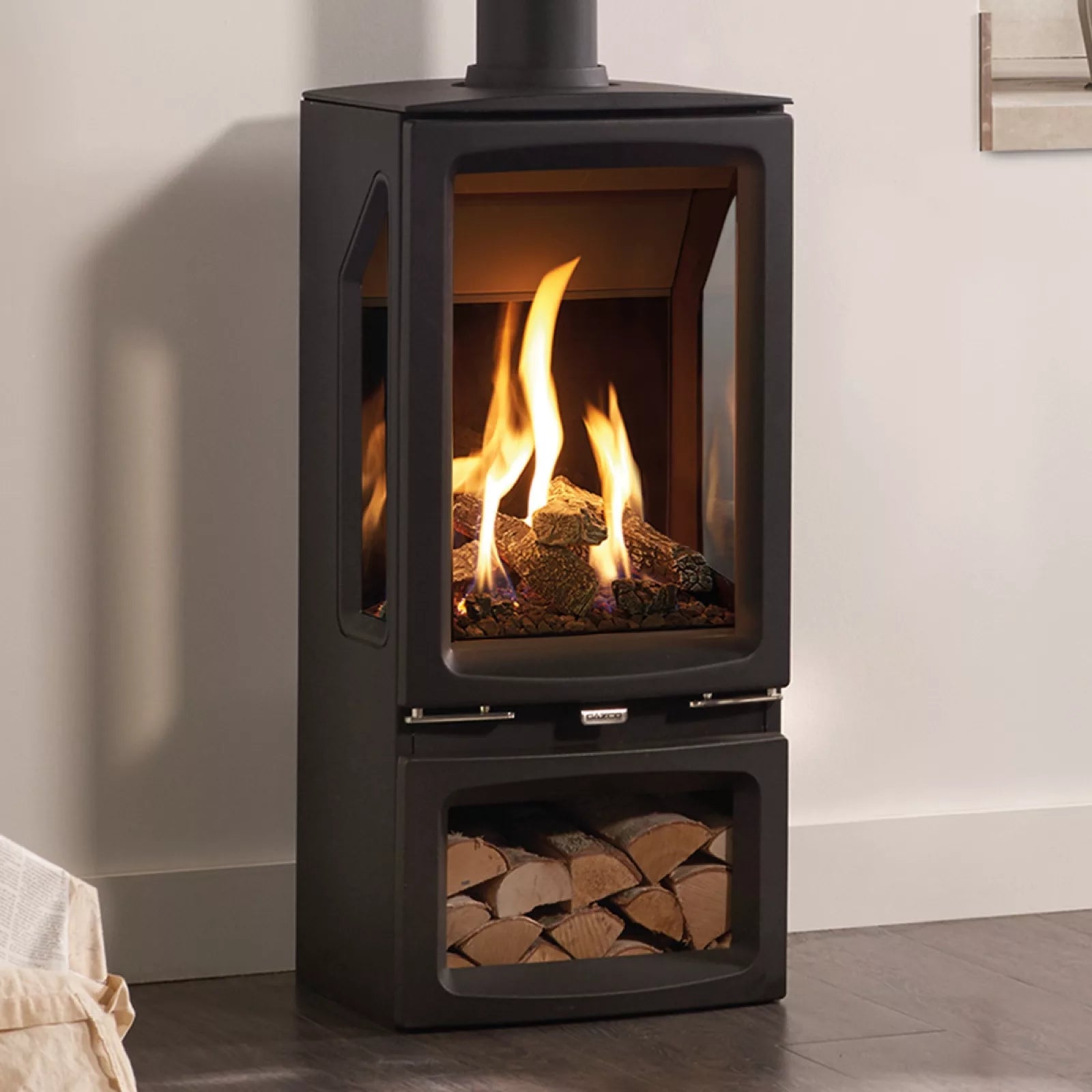 Gazco Vogue Midi T Midline Black Glass Balanced Natural Gas