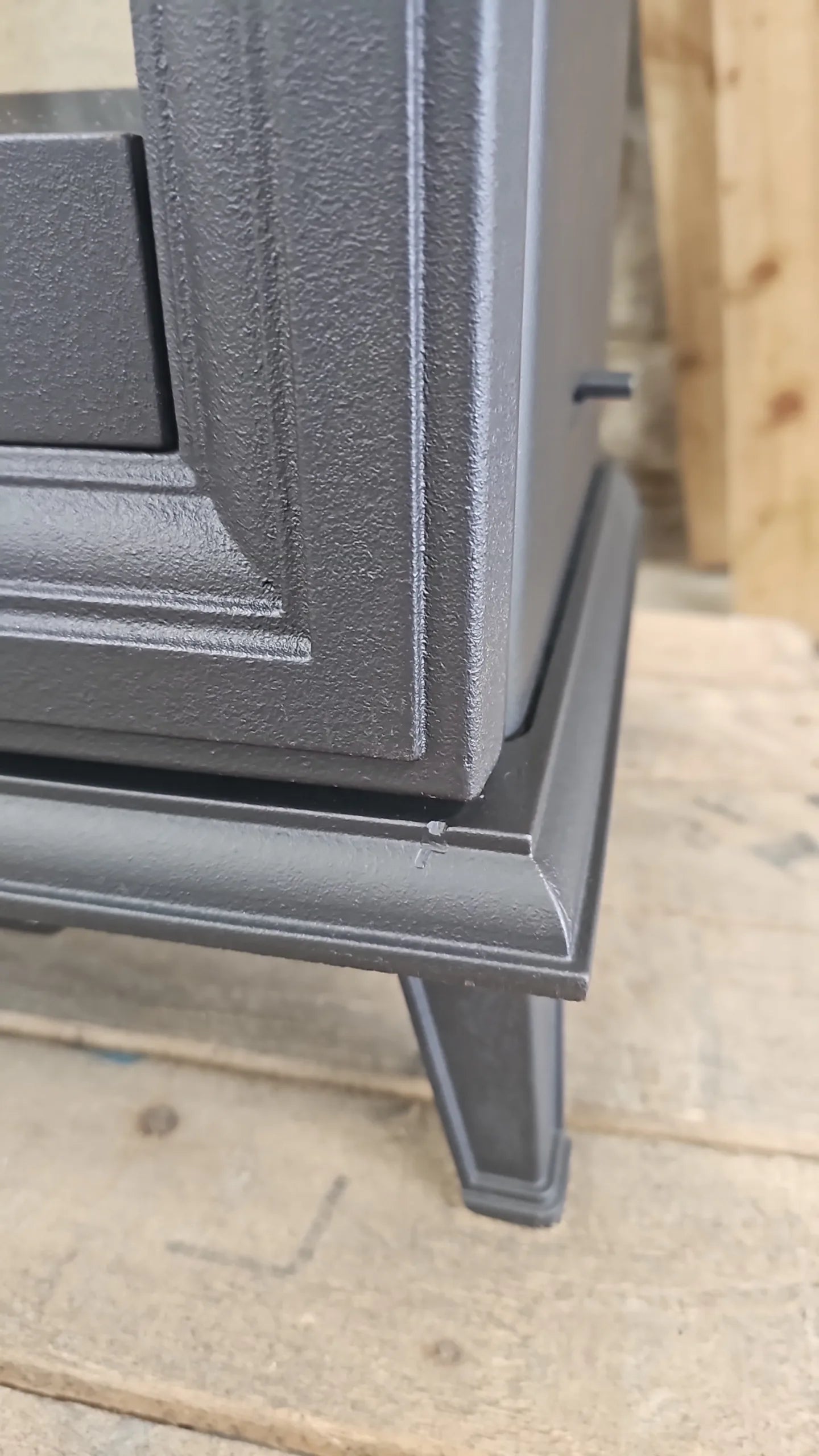 Stovax Sheraton 5 Wide Multifuel Stove new with slight cast imperfection