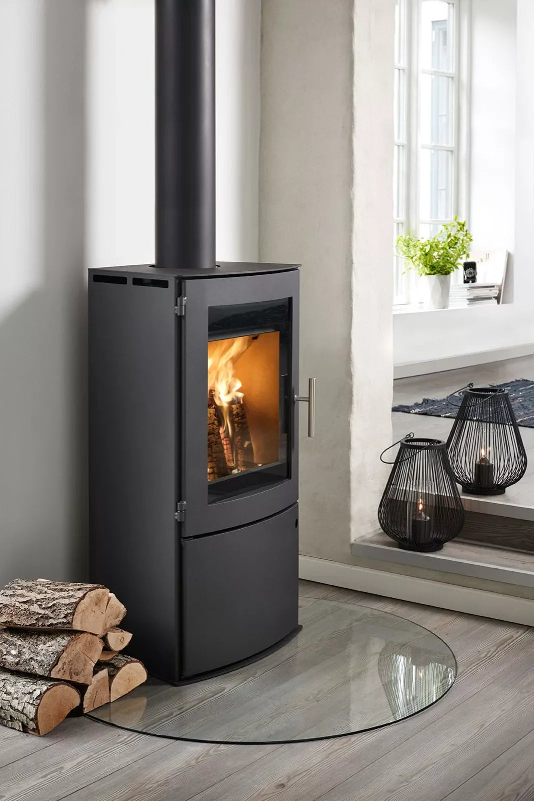 Westfire Uniq 18 Standard Wood Burning Stove with Log Door