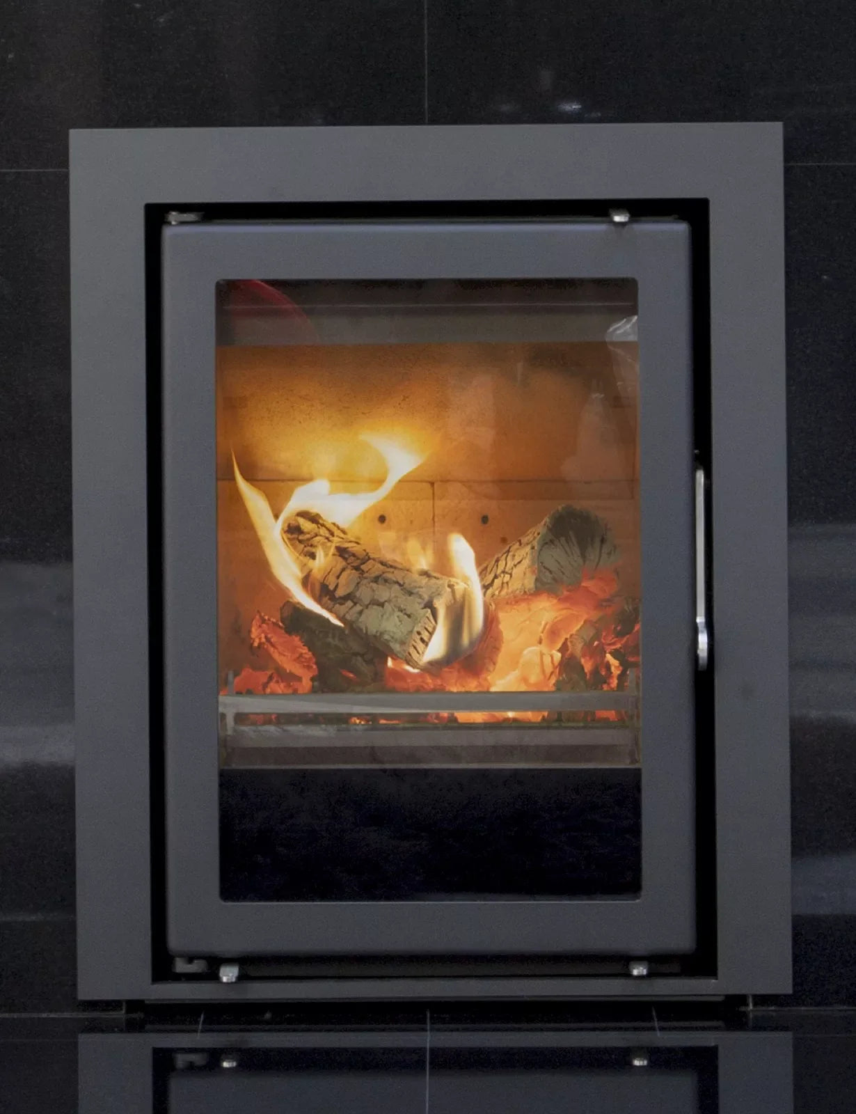 Westfire Uniq 35 SE Inset Multi Fuel Stove with 3 Sided Frame